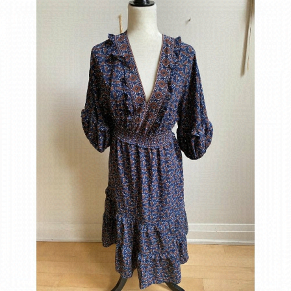 Max Studio BNWOT Women Blue floral tiered midi Dress sz Medium balloon sleeve